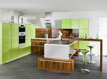 Кухня в зелено гланц